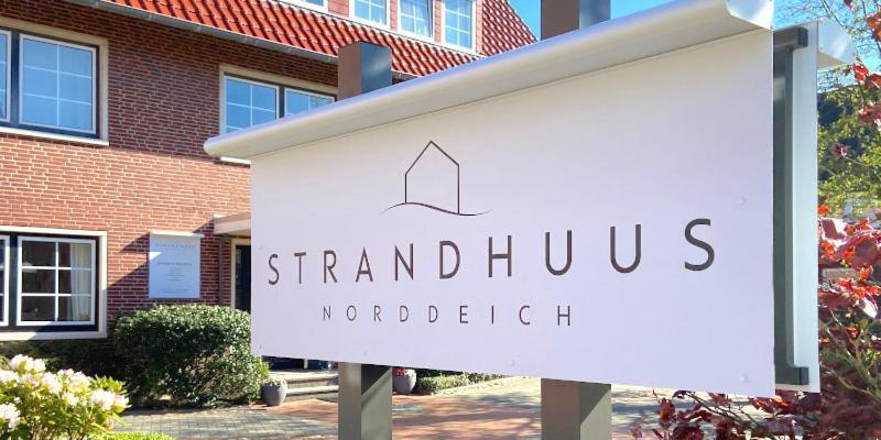 Strandhuus 2*